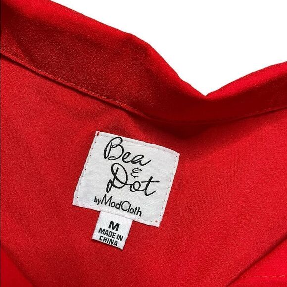 NWOT Bea & Dot by Mod Cloth Button Down Shirt Red White Size Medium - Picture 4 of 4